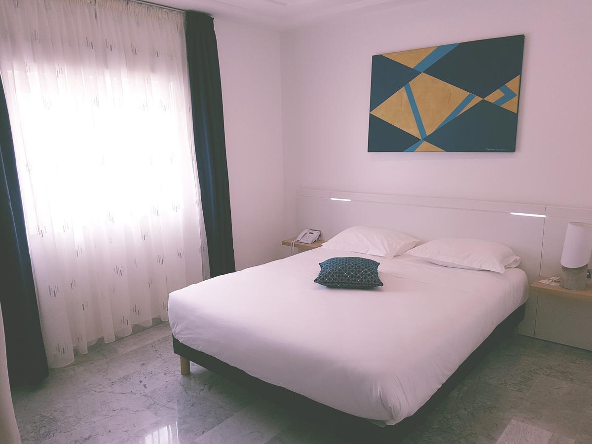 Hotel Ahoefa King Salomon Garden Ломе Екстериор снимка