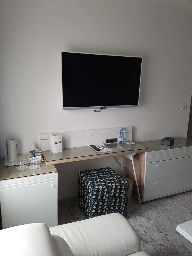 Hotel Ahoefa King Salomon Garden Ломе Екстериор снимка